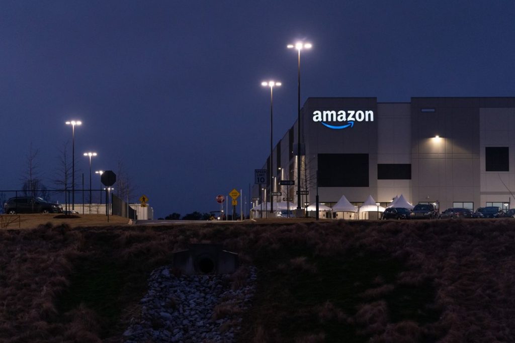 Amazon Warehouse Worker Dies in Bessemer, Alabama