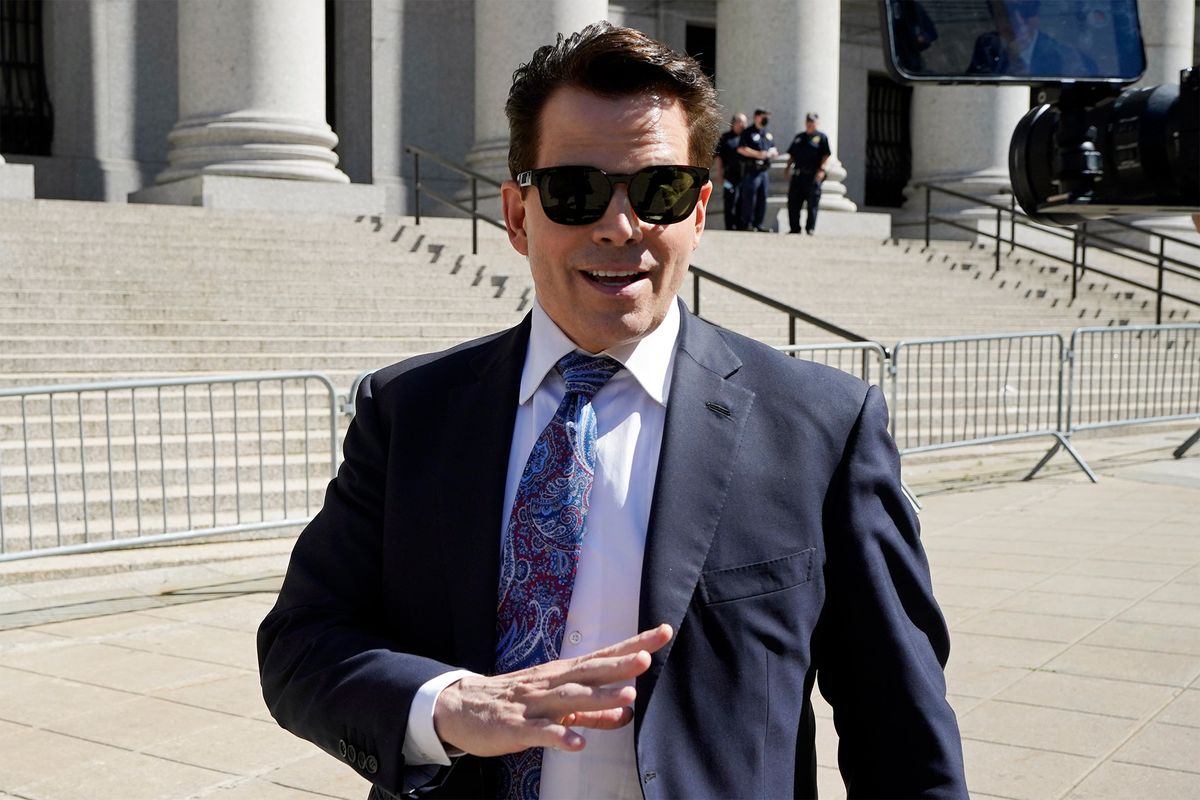 Subdued Scaramucci Testifies of Pressure to Land Banker Top Job