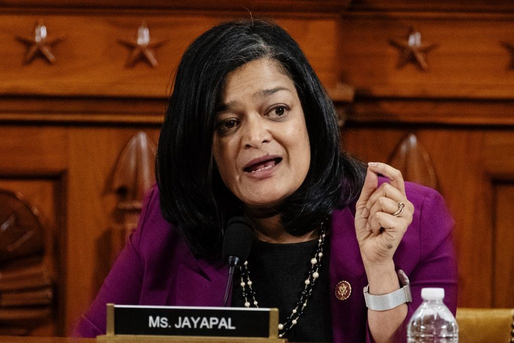 Progressives Aim to Hold Biden, Pelosi to Promise on Bigger Bill