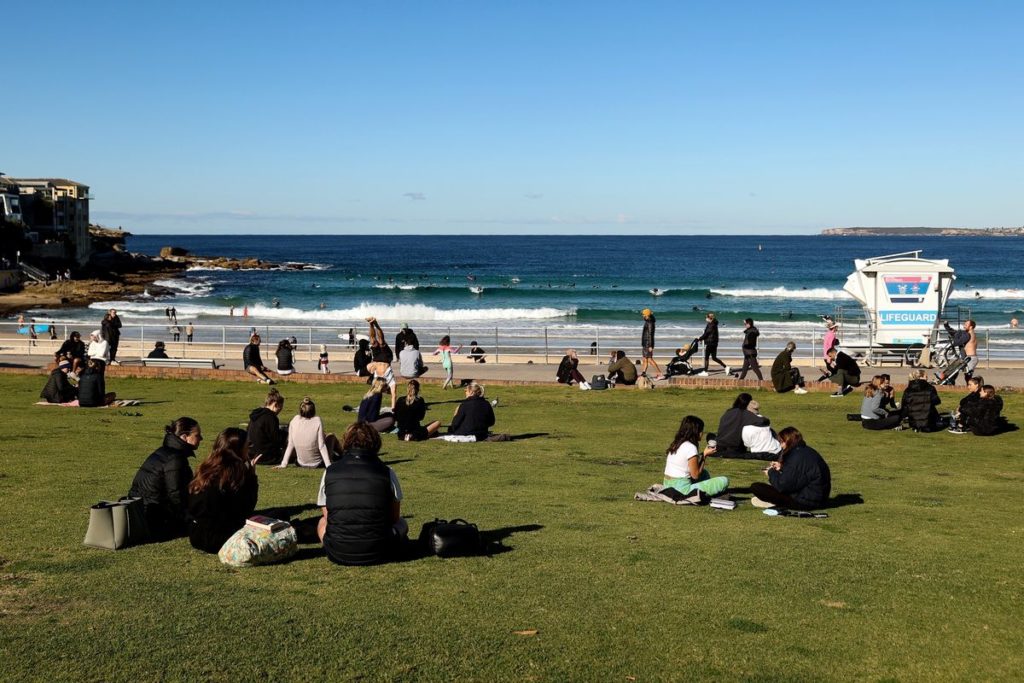 Sydneysiders Urged to Abide by Lockdown as New Case Numbers Drop