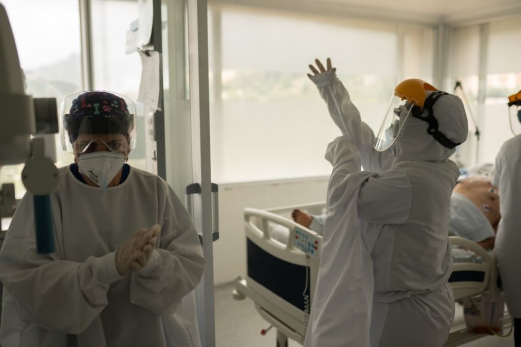 Summers Says Preparing for Pandemics Like Buying Amazon Early