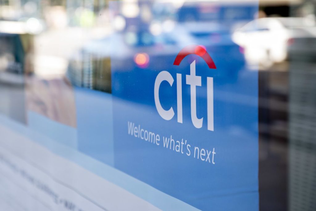 Citi Debuts No-Fee Stock Trading to Compete With JPMorgan, Robinhood