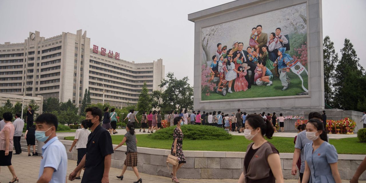 Kim Jong Un Criticizes Youth for Not Being North Korean Enough
