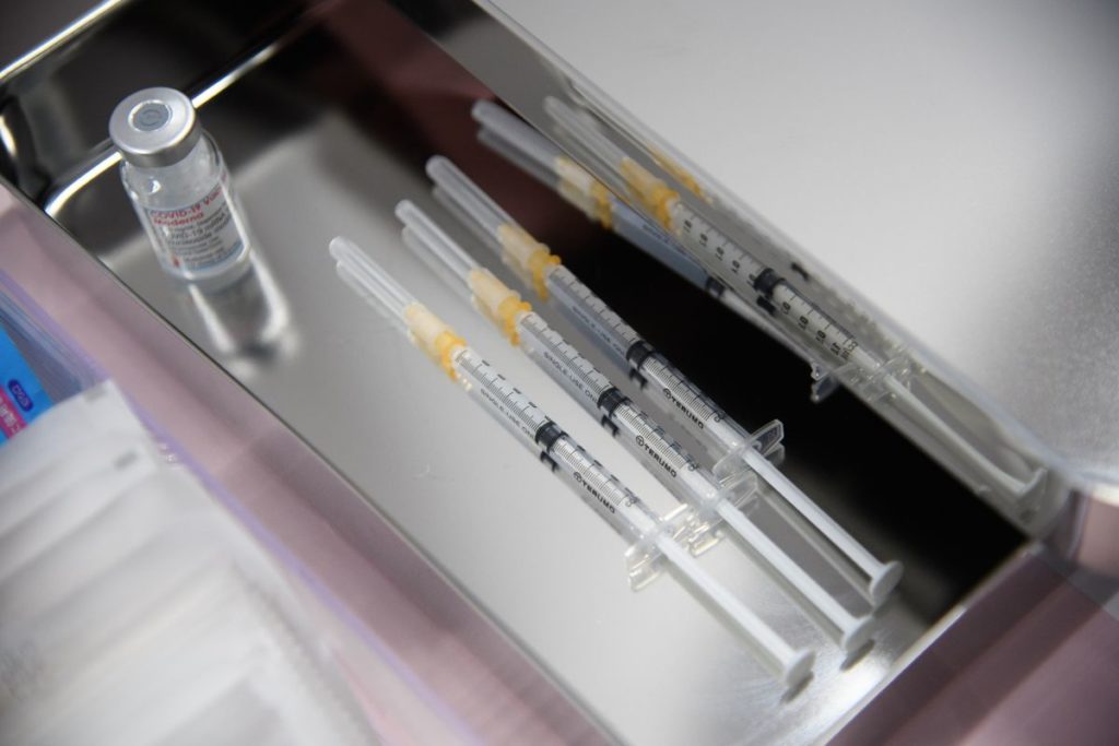 EU Drugs Regulator Recommends Moderna Shot for Teenagers