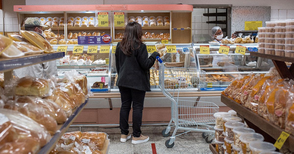 Soaring Cost of Food Is Forcing Families to Scrimp at the Dinner Table