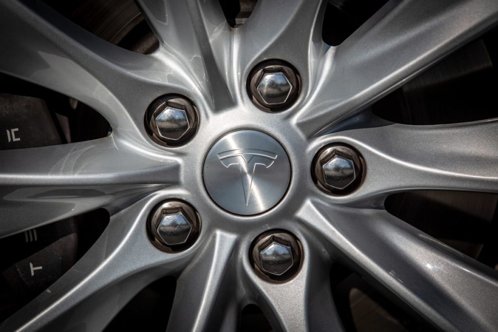 Tesla in Talks With Indian Firms for Parts: Economic Times