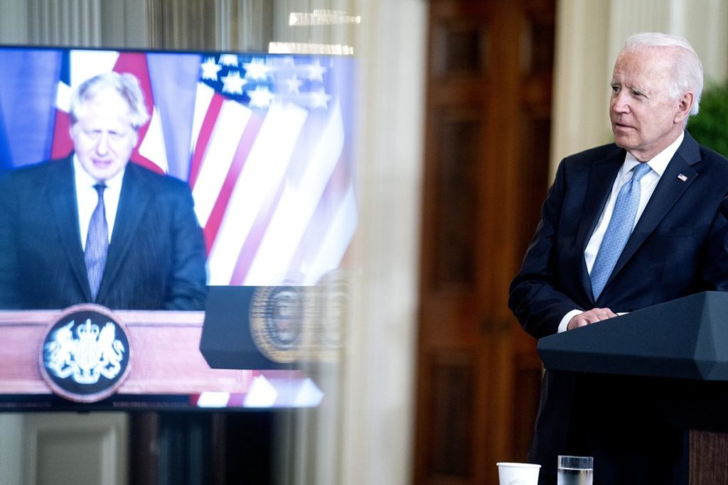 French Fury, Tech Titan Thiel and Big Elections: Weekend Reads