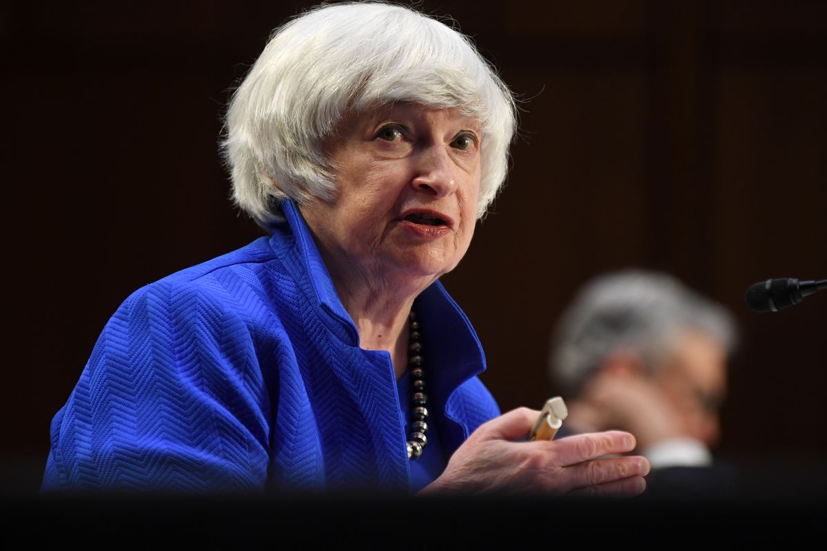 Debt-Ceiling Mess Could Dent Dollar’s ‘Absolutely Secure’ Status