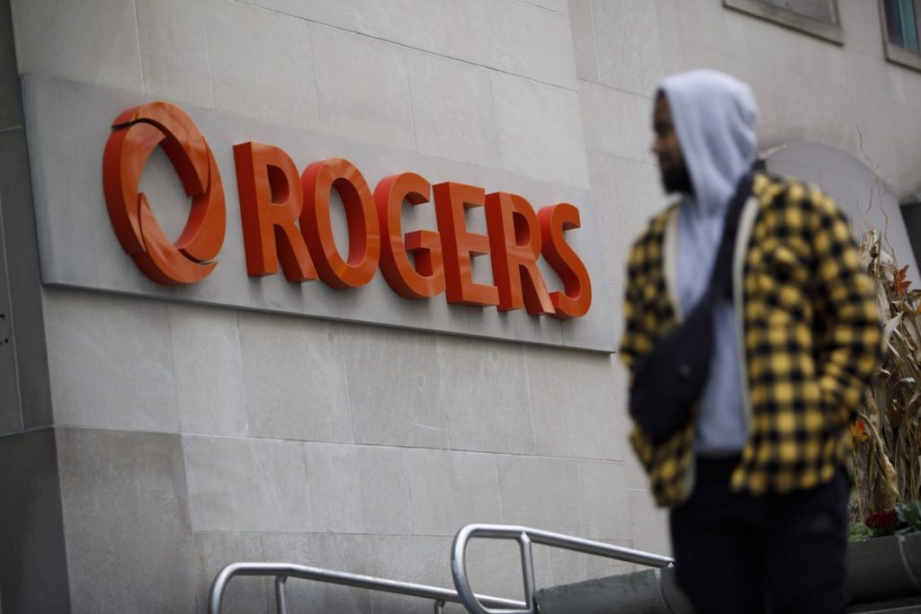 Rogers Faces Recruiting Trouble If CEO Is Ousted, Newhaven Says