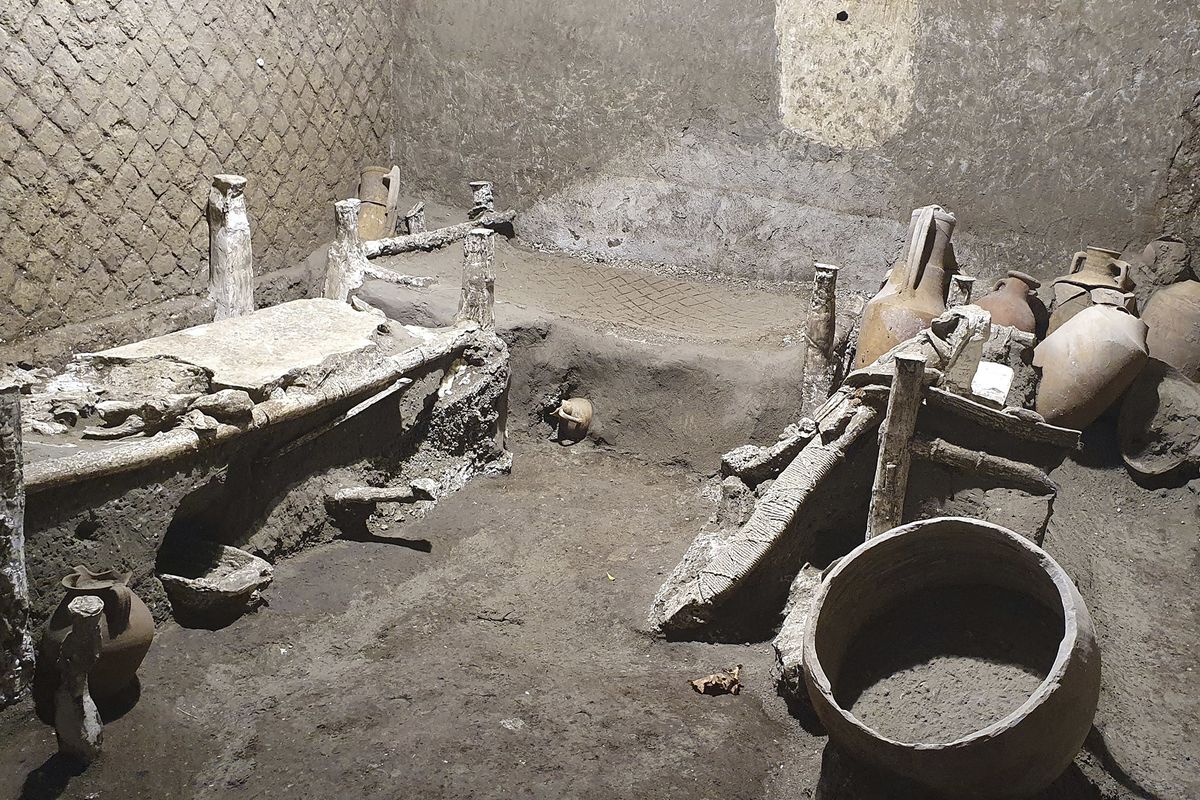 Pompeii Dig Yields Rare Window on Daily Life of Enslaved
