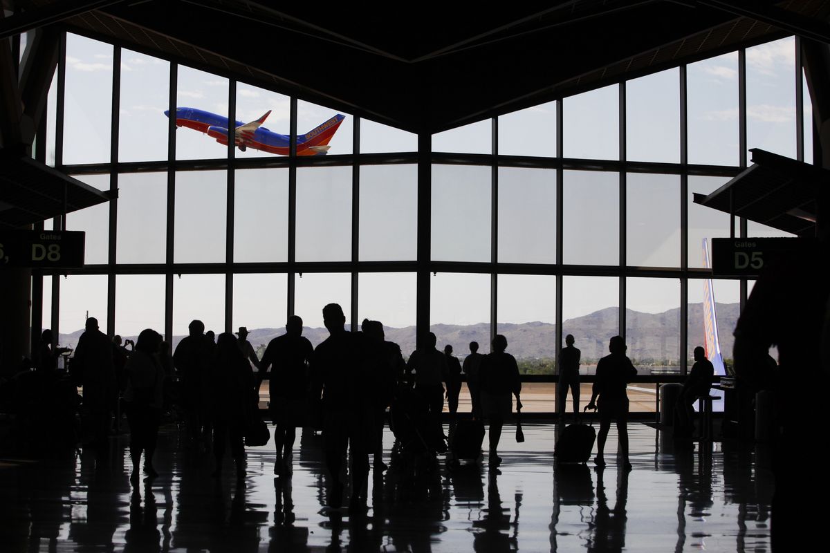 American, Southwest Cancel Flights After Phoenix Airport Outage