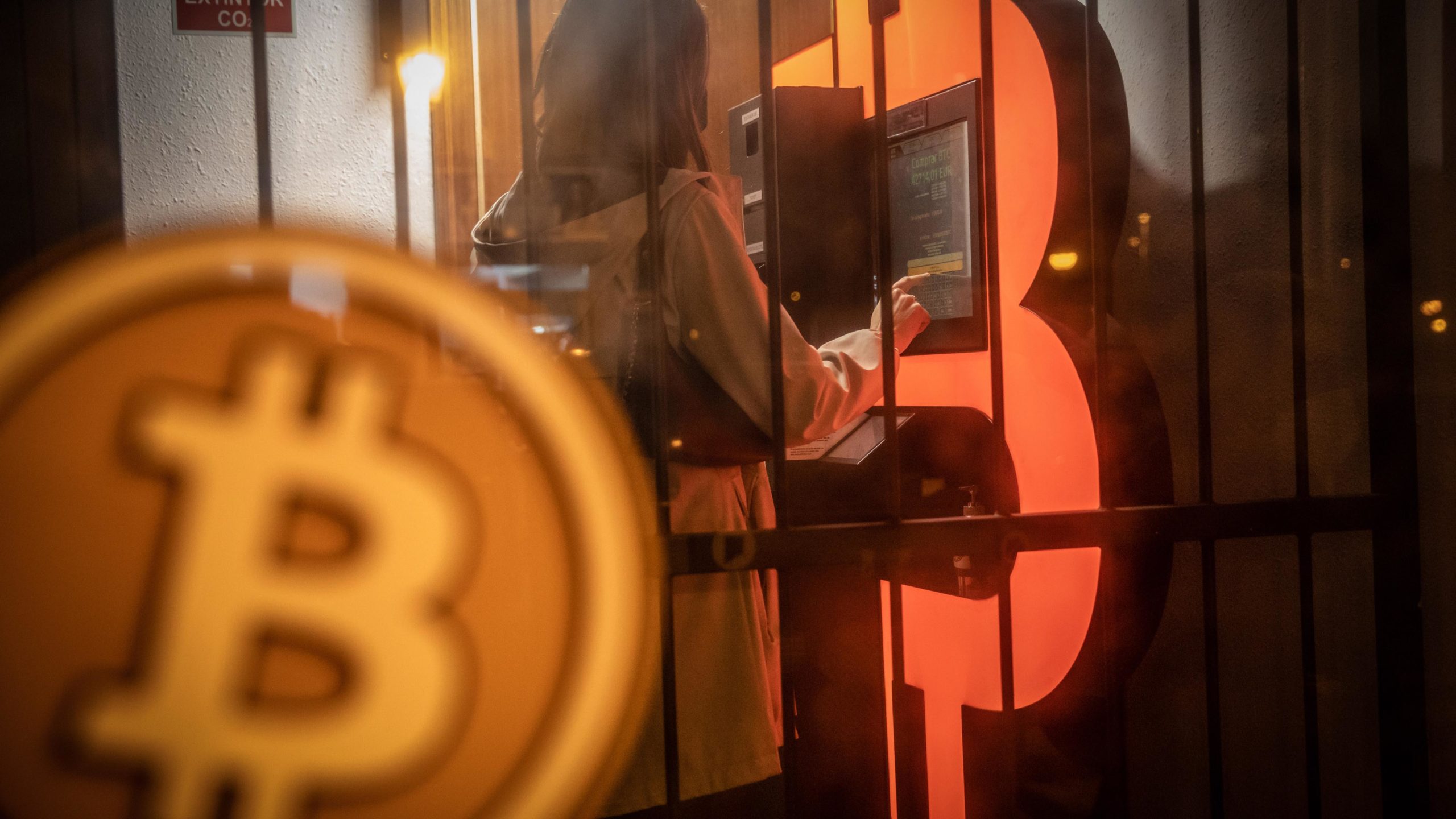 Bitcoin Drops Below $60,000
