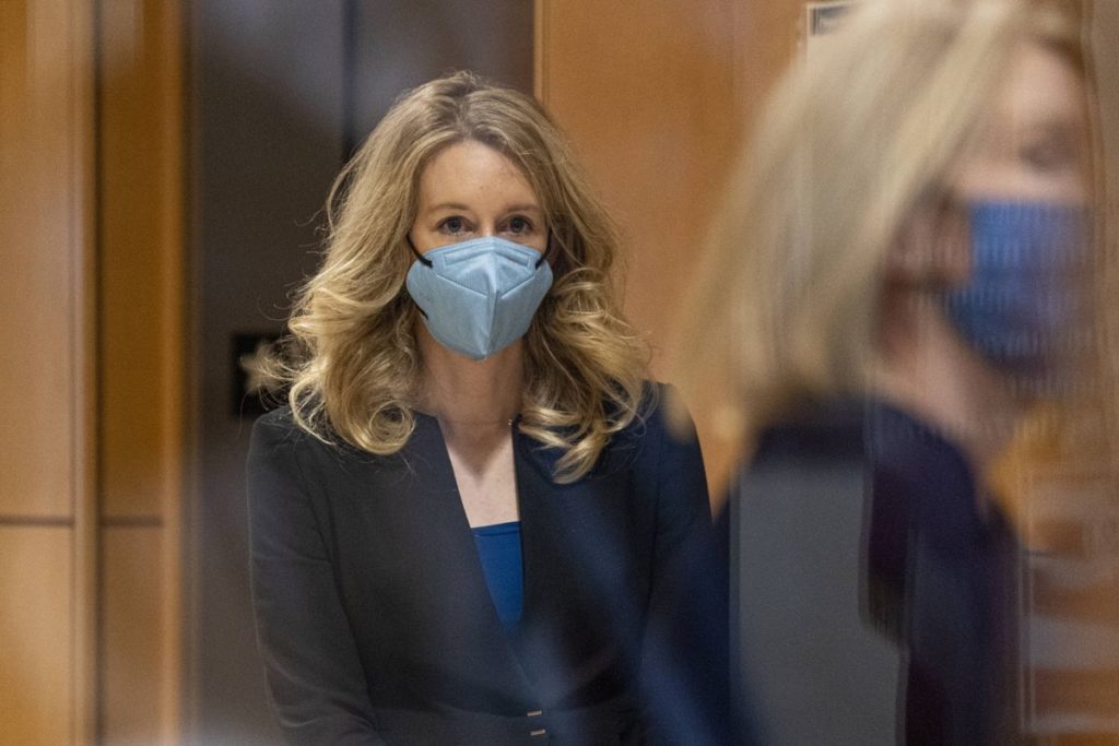 Holmes Poised to Blame Balwani for Theranos Mismanagement