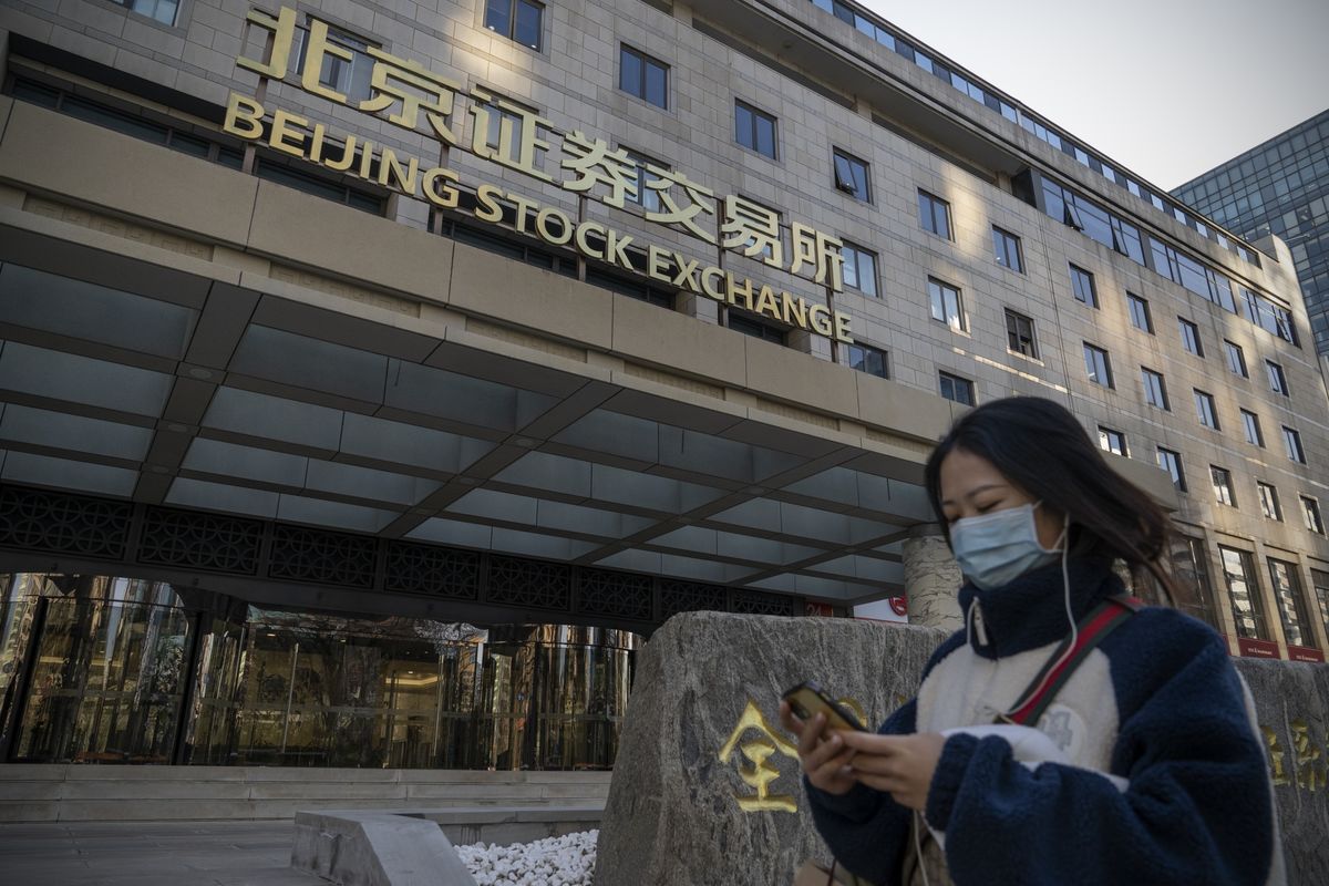 China Shares Fall for Second Day, Tracking Regional Selloff