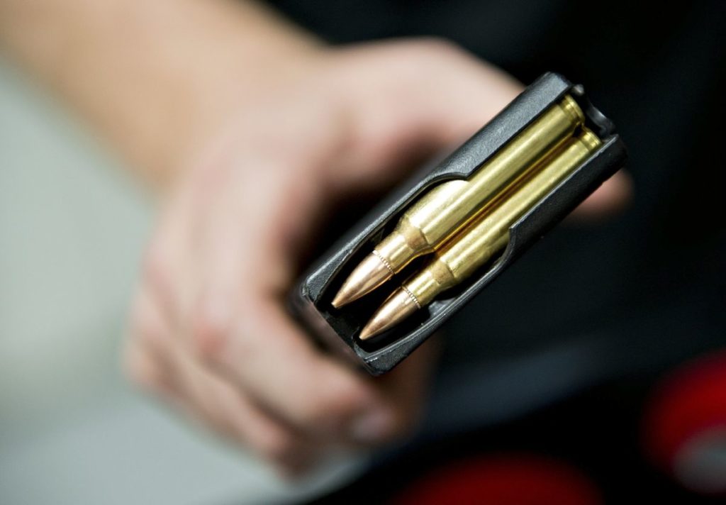 Sri Lankan Cop Fatally Shoots 4 Officers in Former War Zone