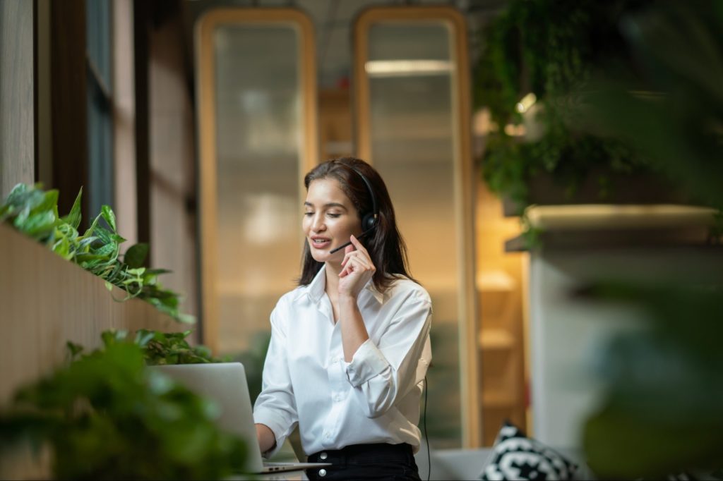 How to Train Your Customer Support Agents To Provide Better Service