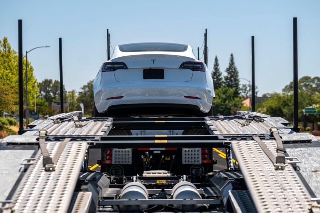 Tesla (TSLA) Recalls Over 475,000 U.S. Cars on Camera, Trunk Issues