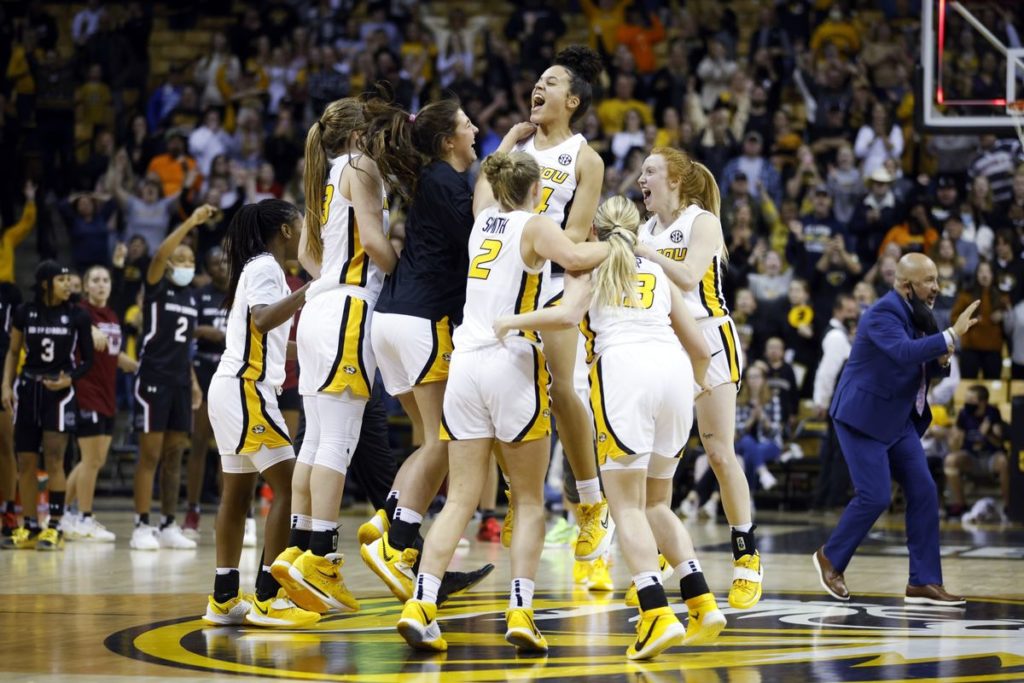 Hansen, Missouri Stun No. 1 South Carolina 70-69 in Overtime