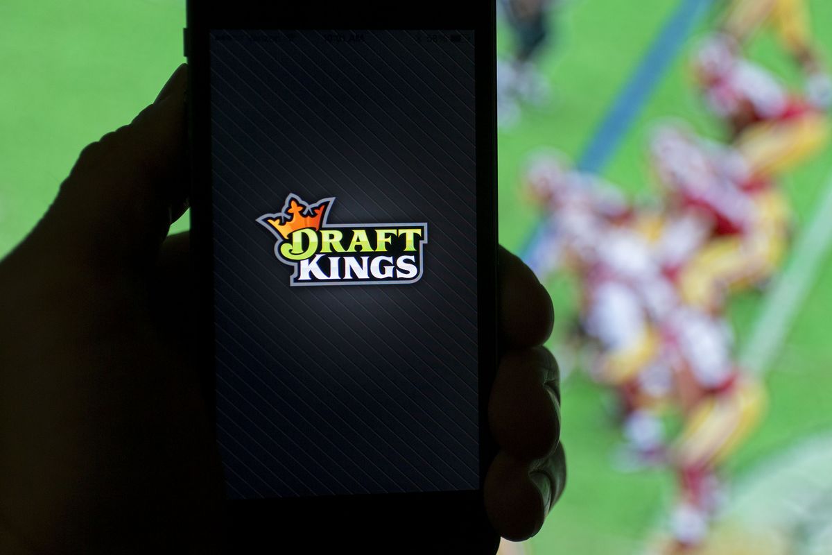 DraftKings, FanDuel May Take Mobile Bets in N.Y. by Super Bowl