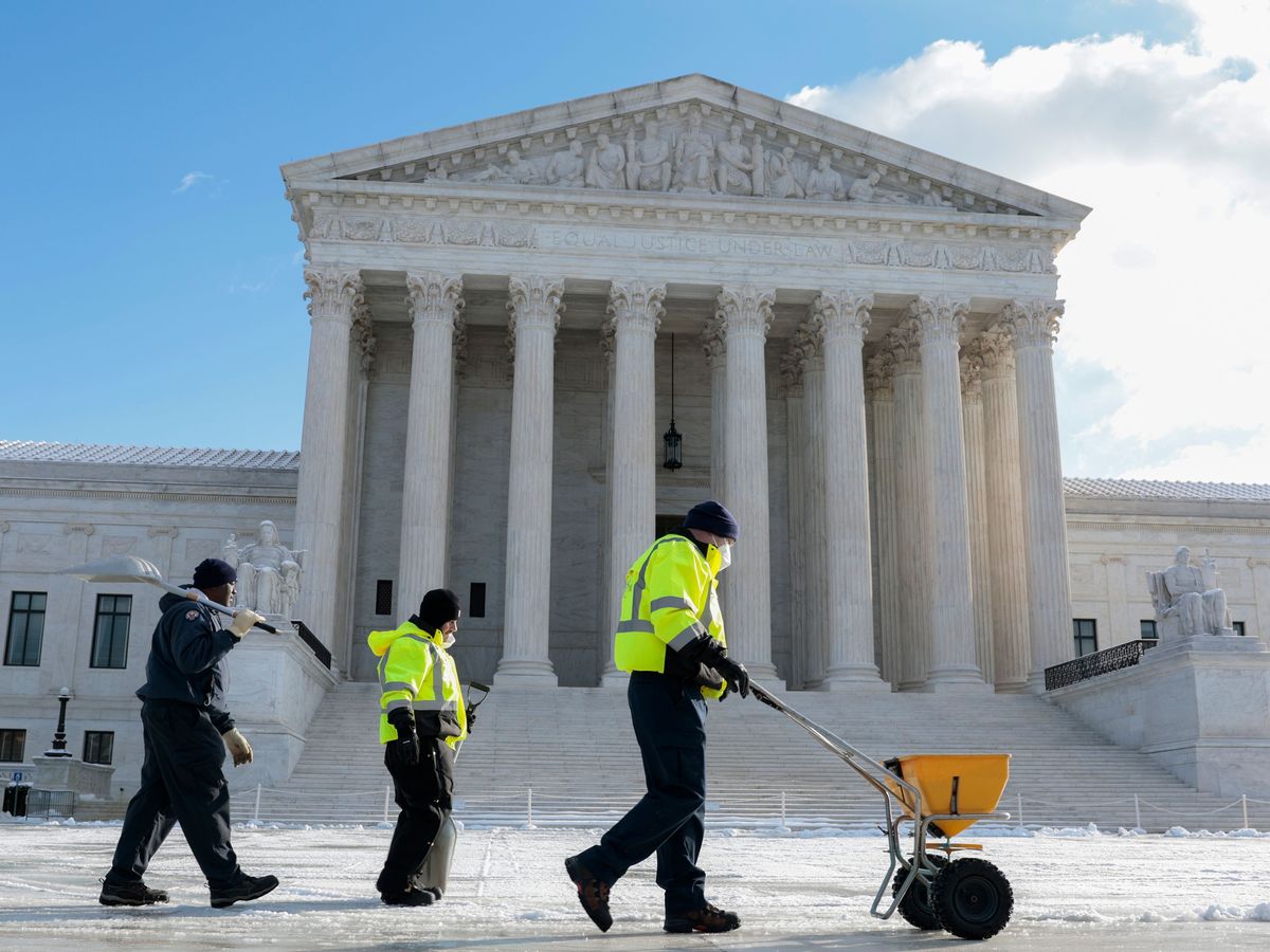Supreme Court Block of Biden’s Vaccine Mandate Sows Trouble