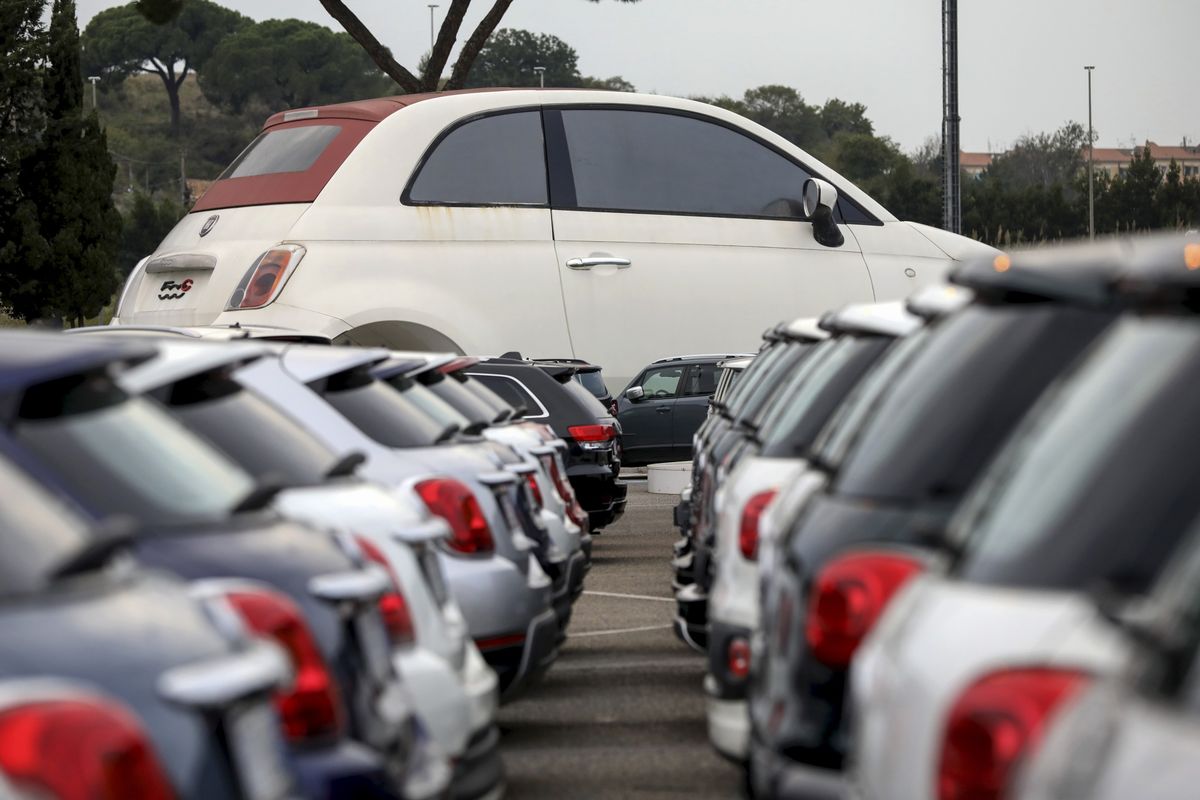 Italy Weighs 1 Billion Euros in Annual Aid to Boost Car Industry