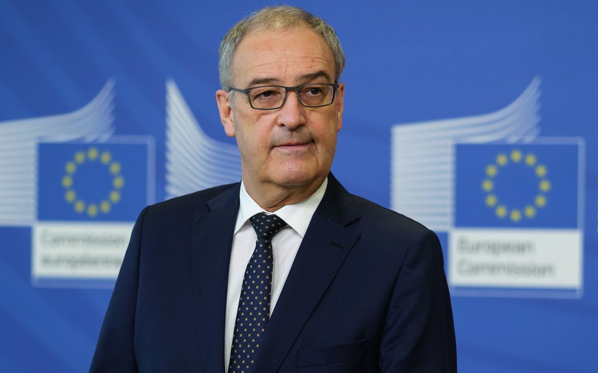 Switzerland Pledges Banks Will Enforce EU’s Russia Sanctions