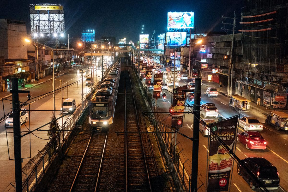 Philippine Congress Allows Full Foreign Ownership in Telco, Rail
