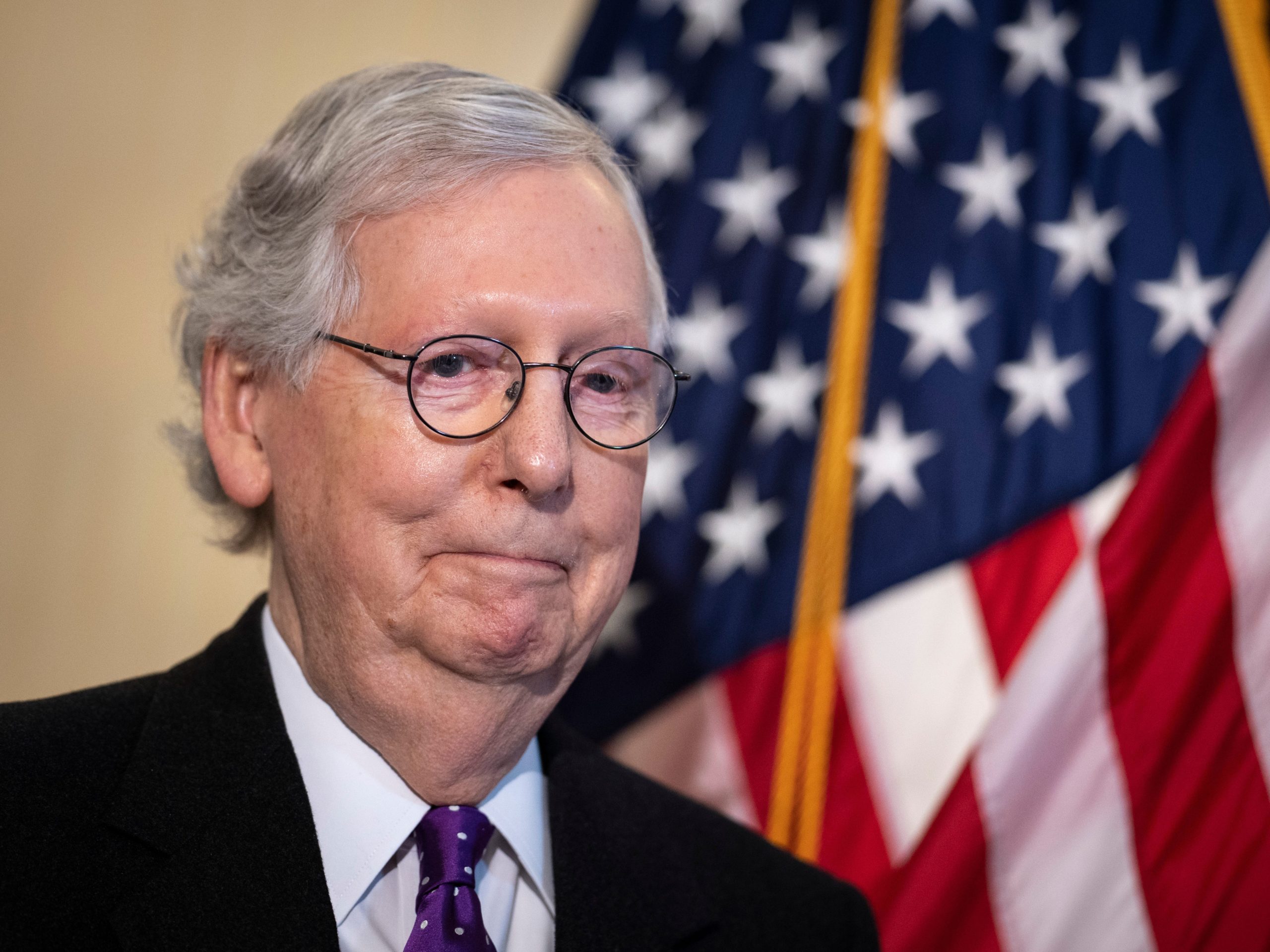 Mitch McConnell says he has ‘total confidence’ in Justice Thomas’ impartiality after it was revealed that his wife texted about overturning the 2020 election with Trump’s chief of staff
