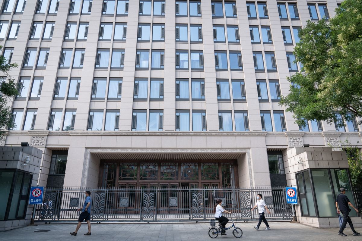 China Targets Tech Giants for Abusing Online Content Algorithms