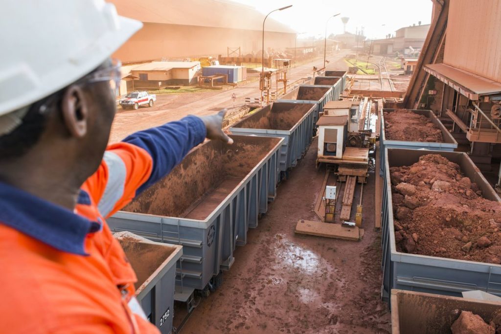 Guinea Gives Bauxite Miners May Deadline for Alumina Plant Plans