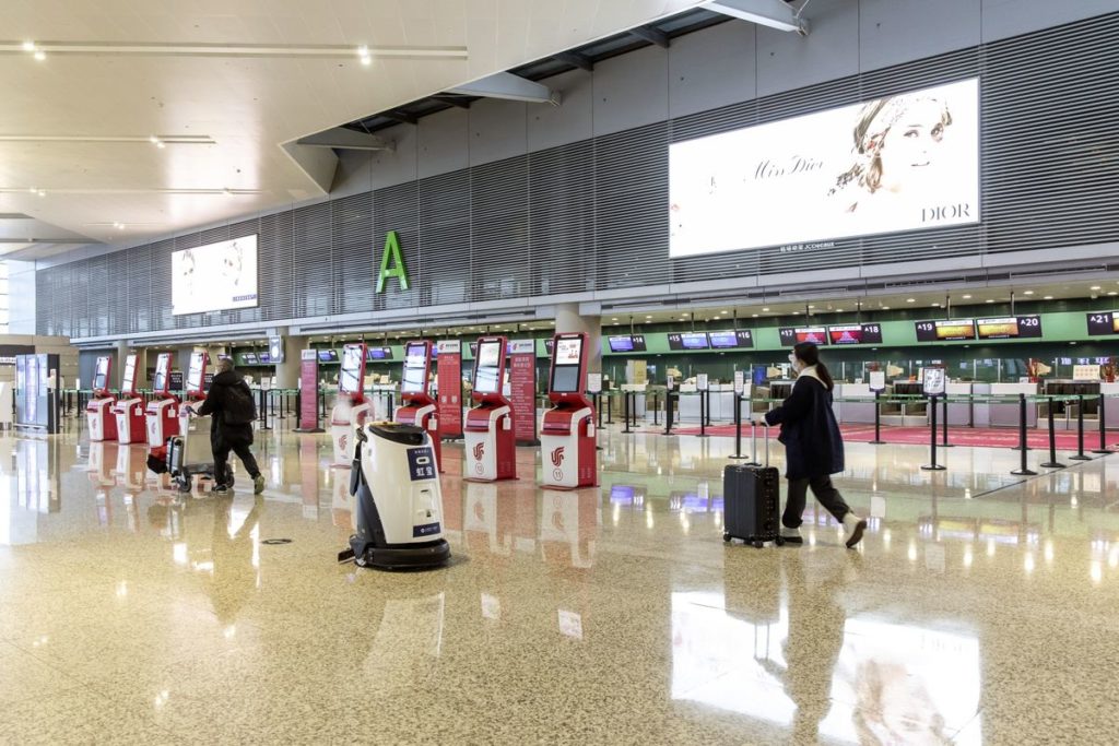 U.S. Tells Citizens to Avoid Shanghai on ‘Arbitrary’ Covid Curbs