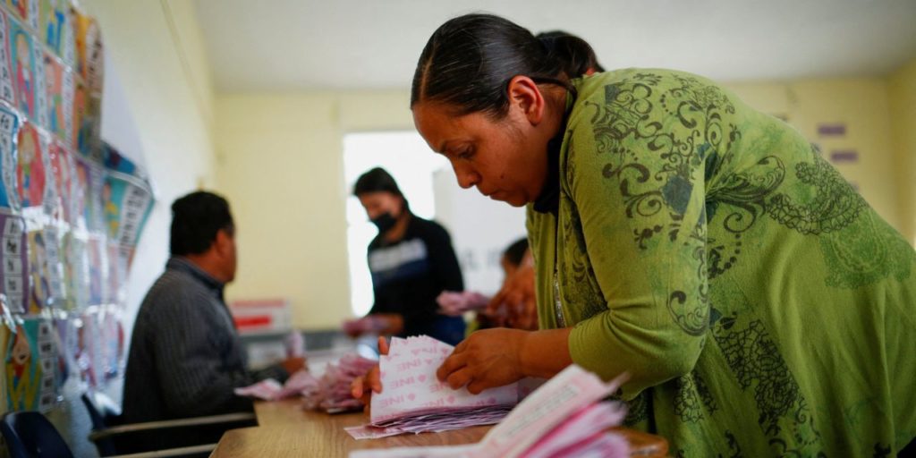 Mexican President Wins Recall Referendum