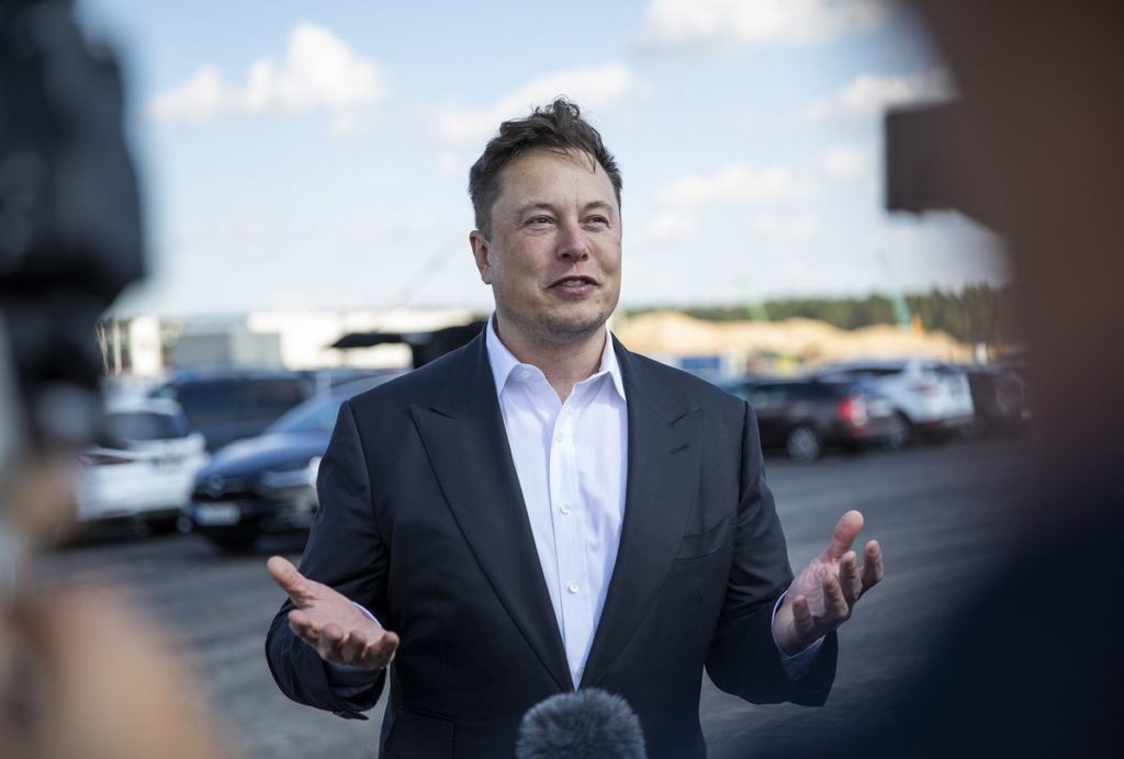 Elon Musk Offer to Buy Twitter Risks Scaring Off Advertisers