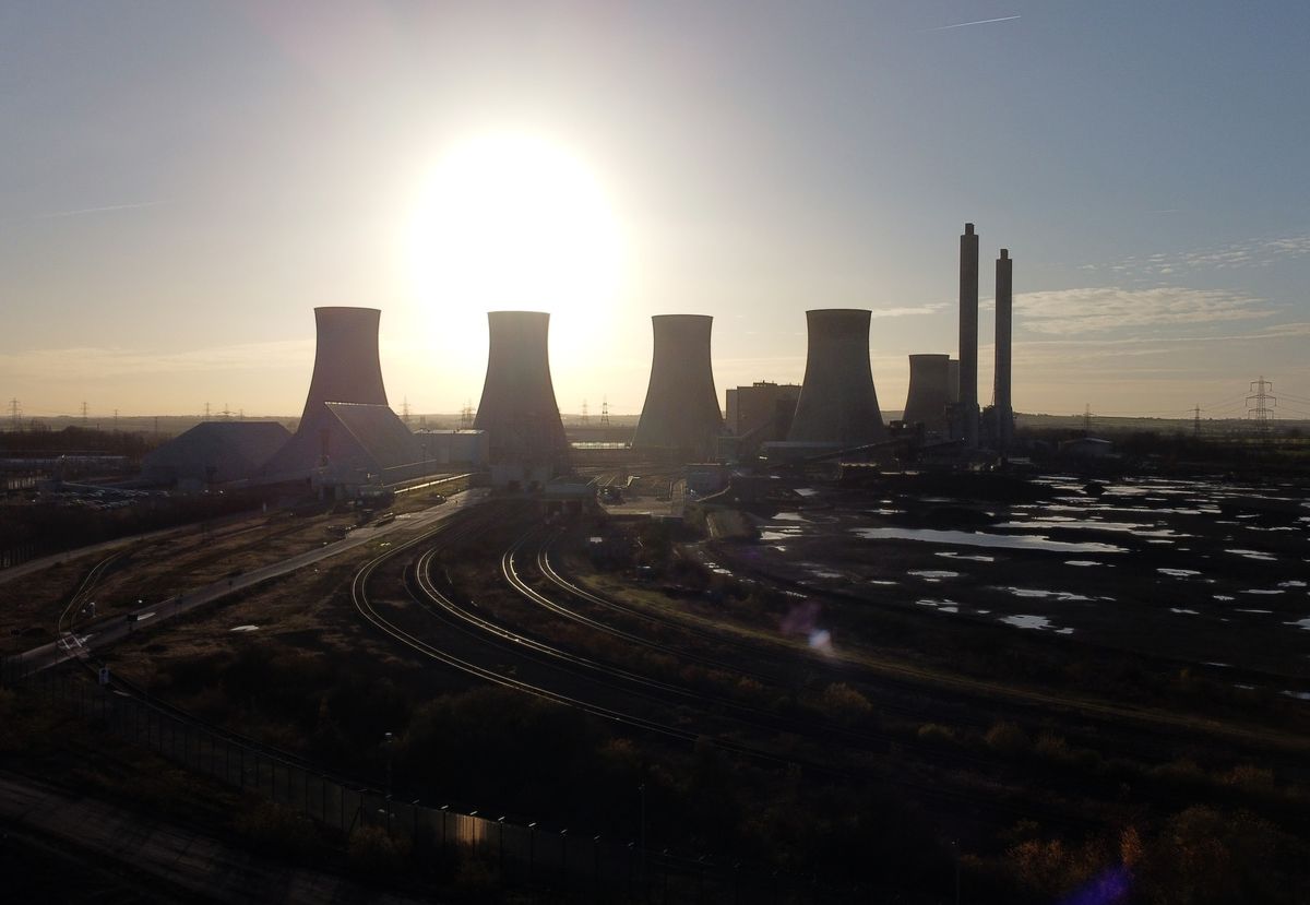 War Derails Plan to Ditch Coal After UK Championed Global Cuts