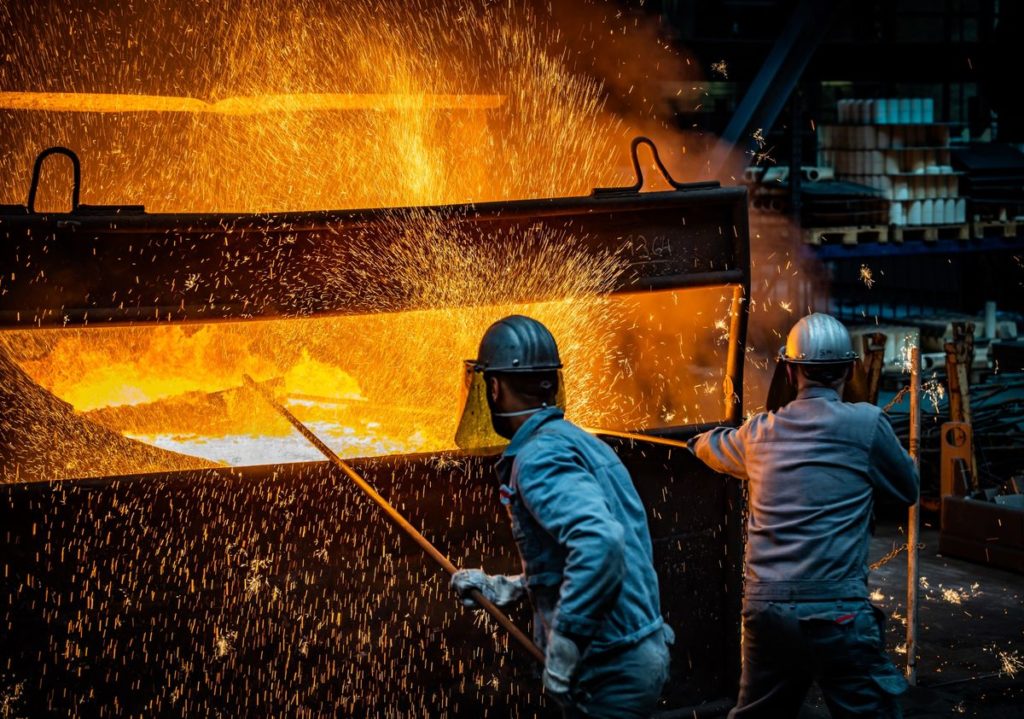 Germany’s Union Head Warns of Collapse of Entire Industries