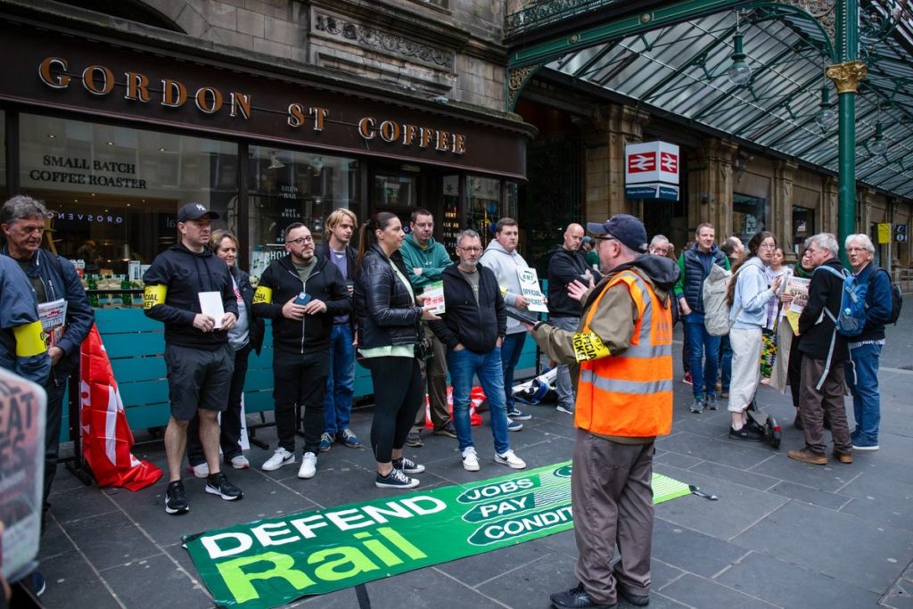 UK Train Drivers Would Coordinate Any Strikes, Union Says