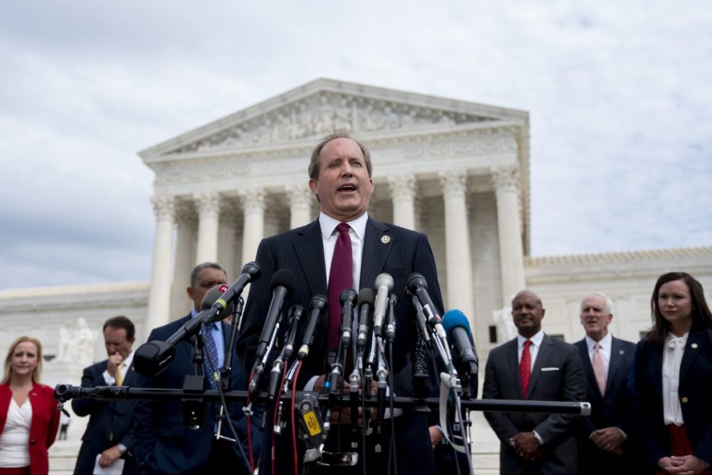 Emergency Abortion Rules Don’t Block State Bans, Texas Says