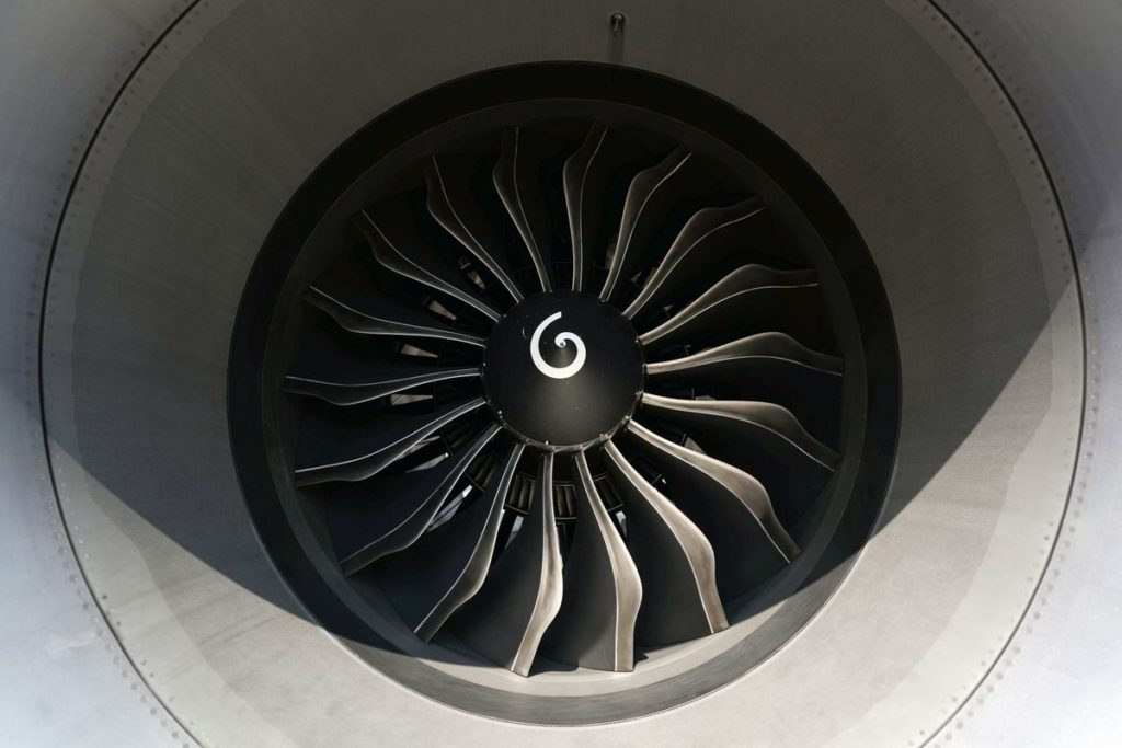 Airbus, Boeing Vie for Almost $21 Billion of Orders at UK Show