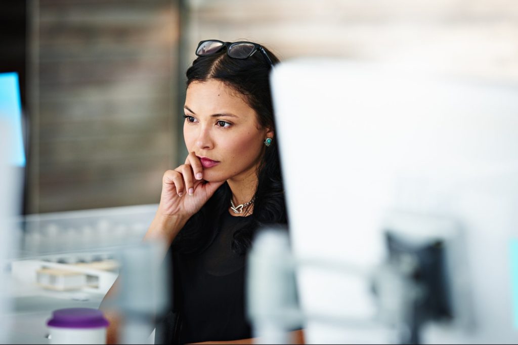 How Successful Entrepreneurs Stay Focused and Block Out the Noise