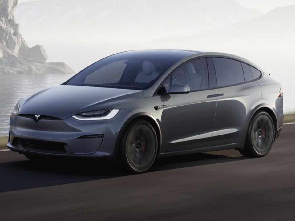 22 features that make Tesla cars unlike any others