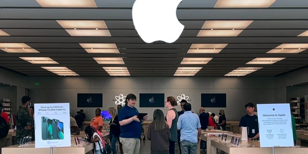 : Is Apple committed to workers’ rights to organize? Investors want to know.