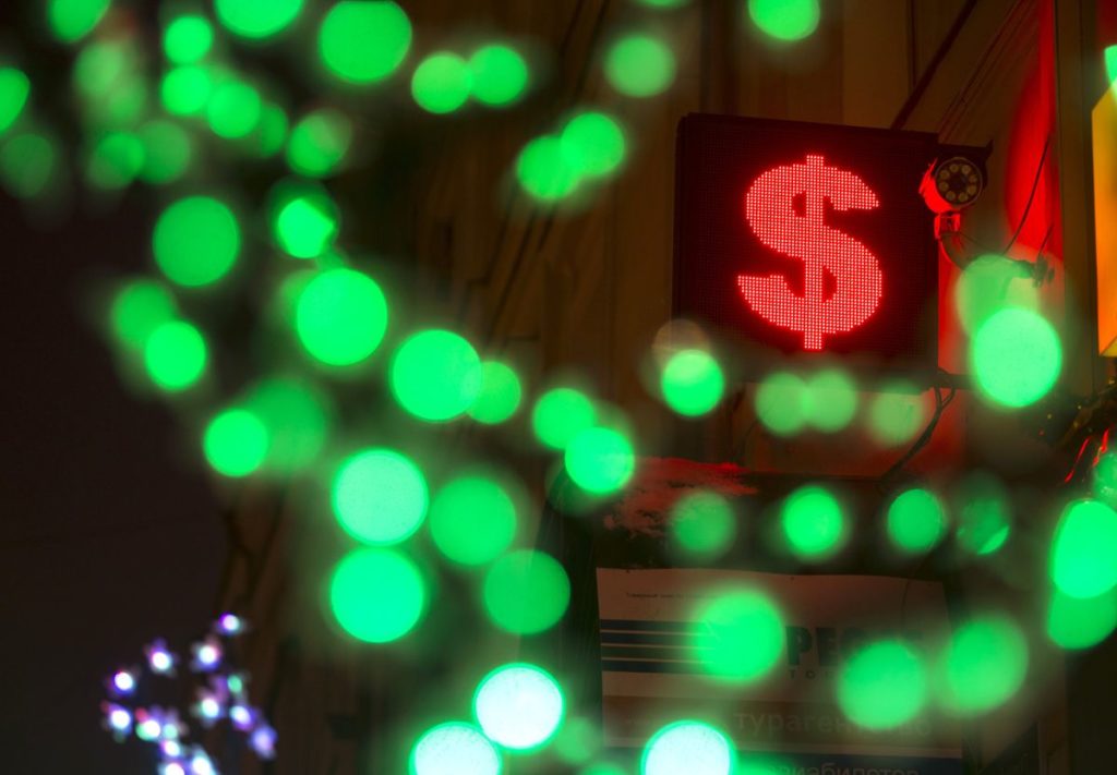 Citi Says Dollar Peak Will Only Come When World Economy Recovers