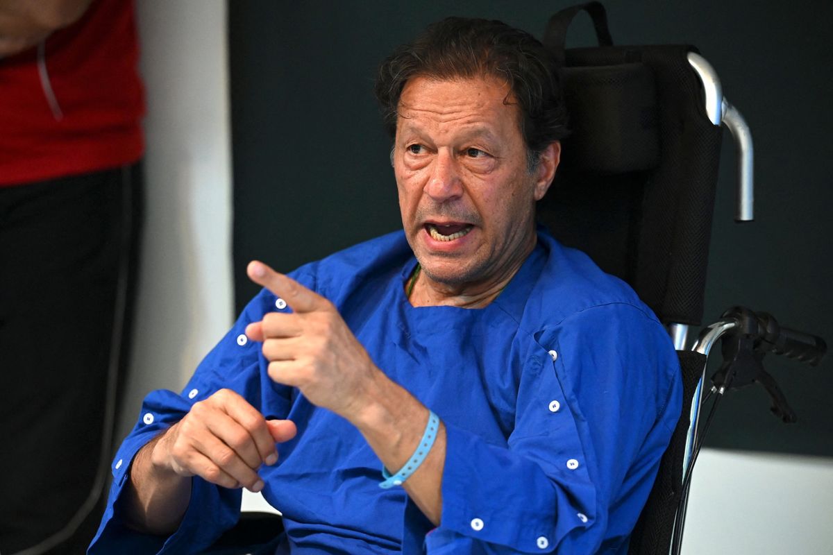Pakistan PM Sharif Offers to Quit If Implicated in Khan Shooting