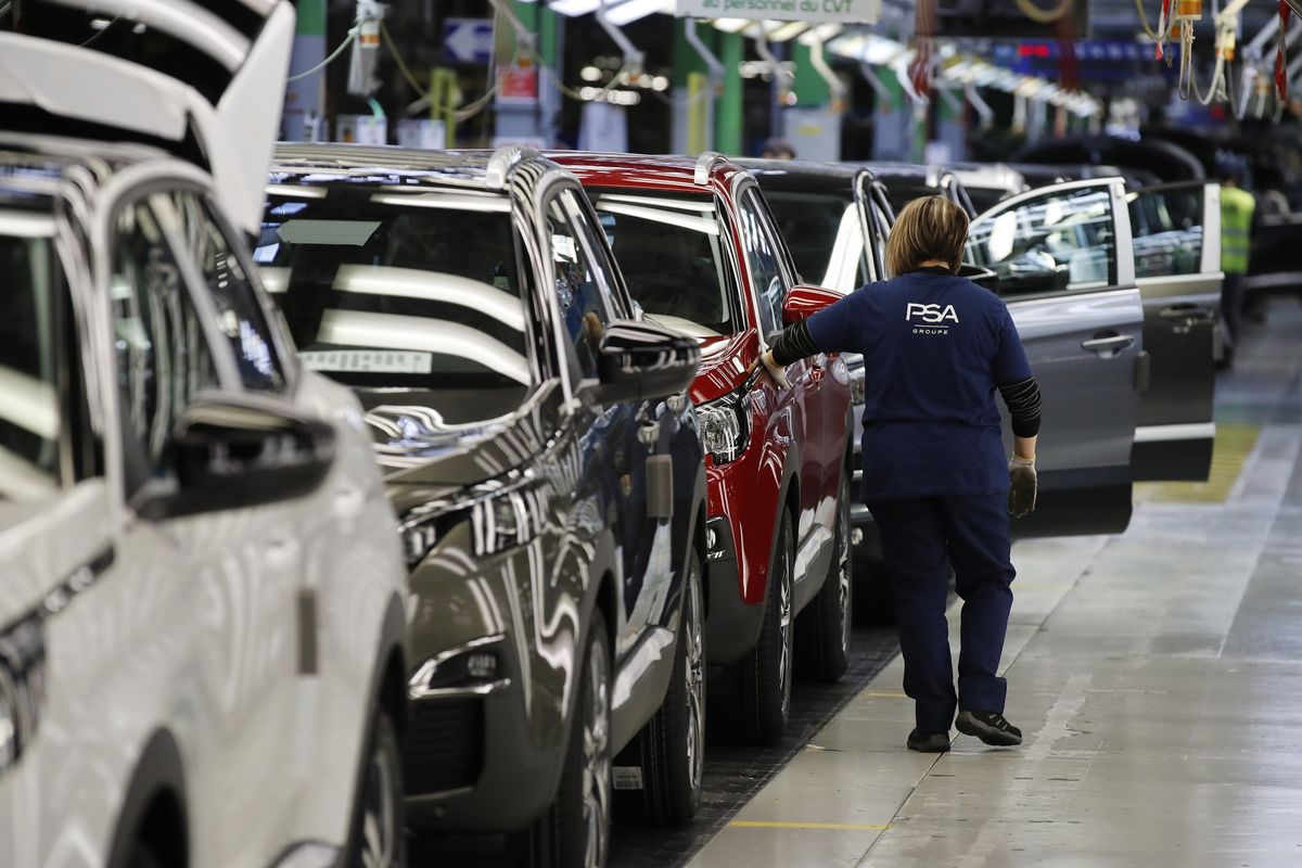 Stellantis Has Glut of Cars Stuck at Plant on Logistics Troubles