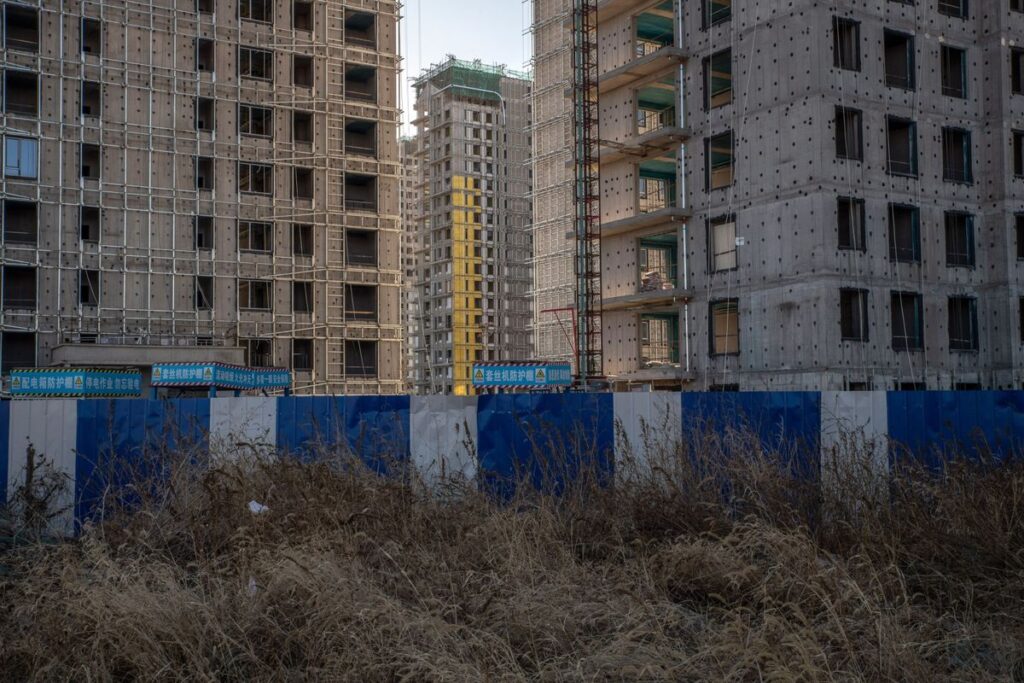 China Property Market Rally Runs Into Covid, Faltering Economy