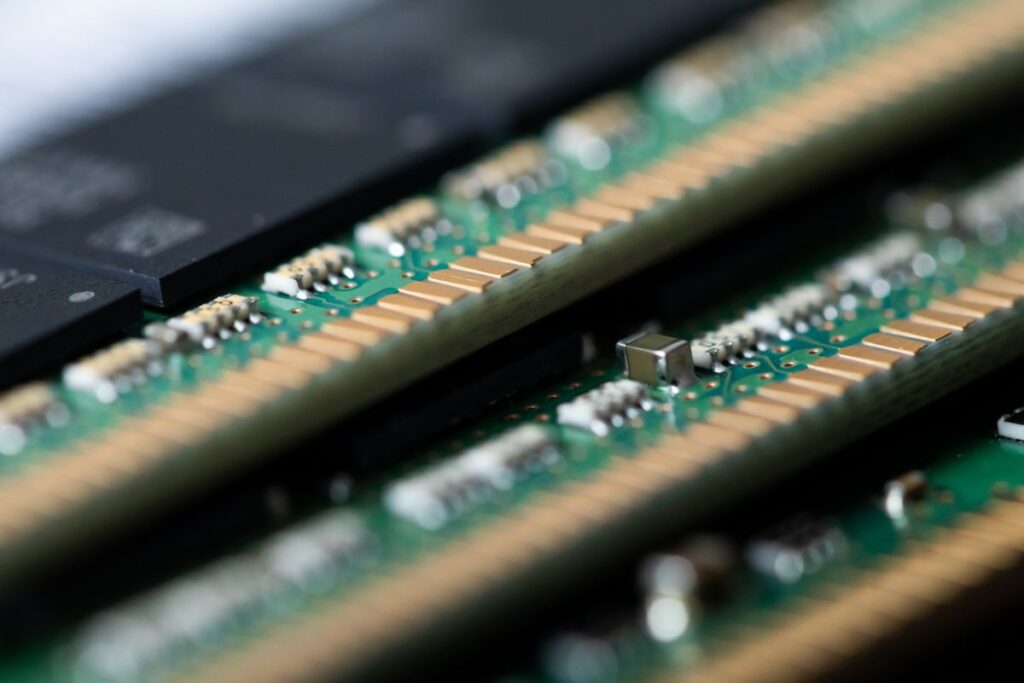 Path to China Chips Ban Goes Through Korea, Says US Envoy