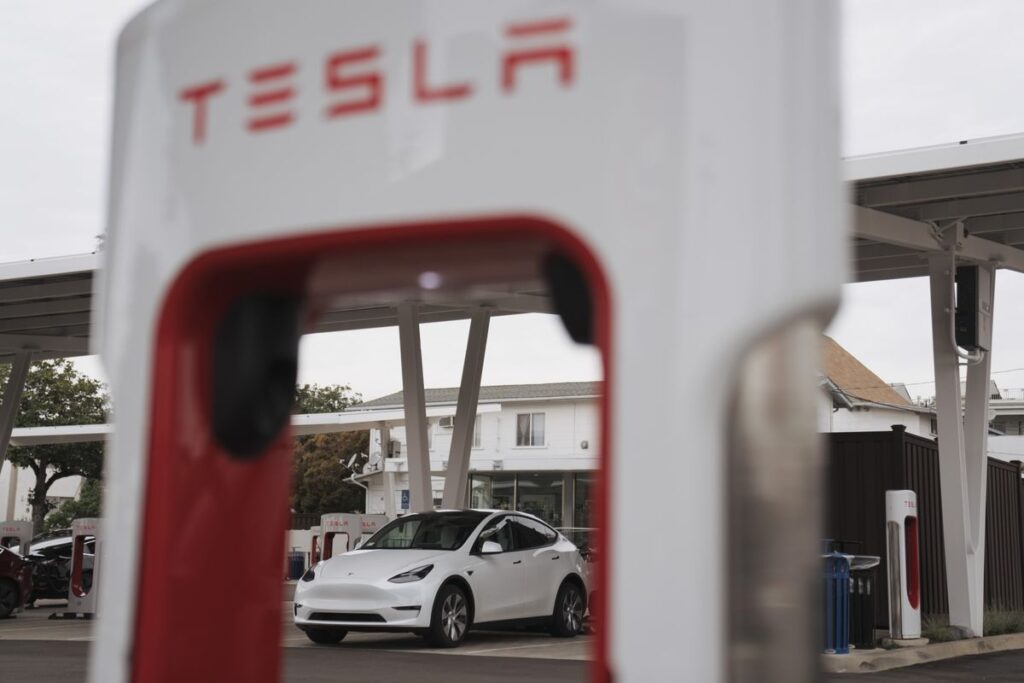 Social Media Buzz: Tesla, Mega Millions, Santos, Covid
