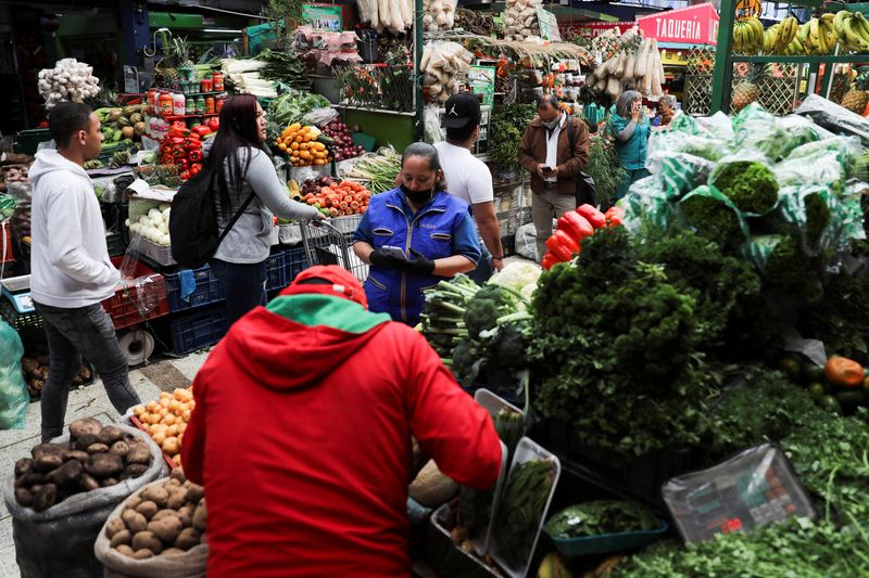 Colombia’s economy has high growth potential but cannot ditch oil, mining -IDB