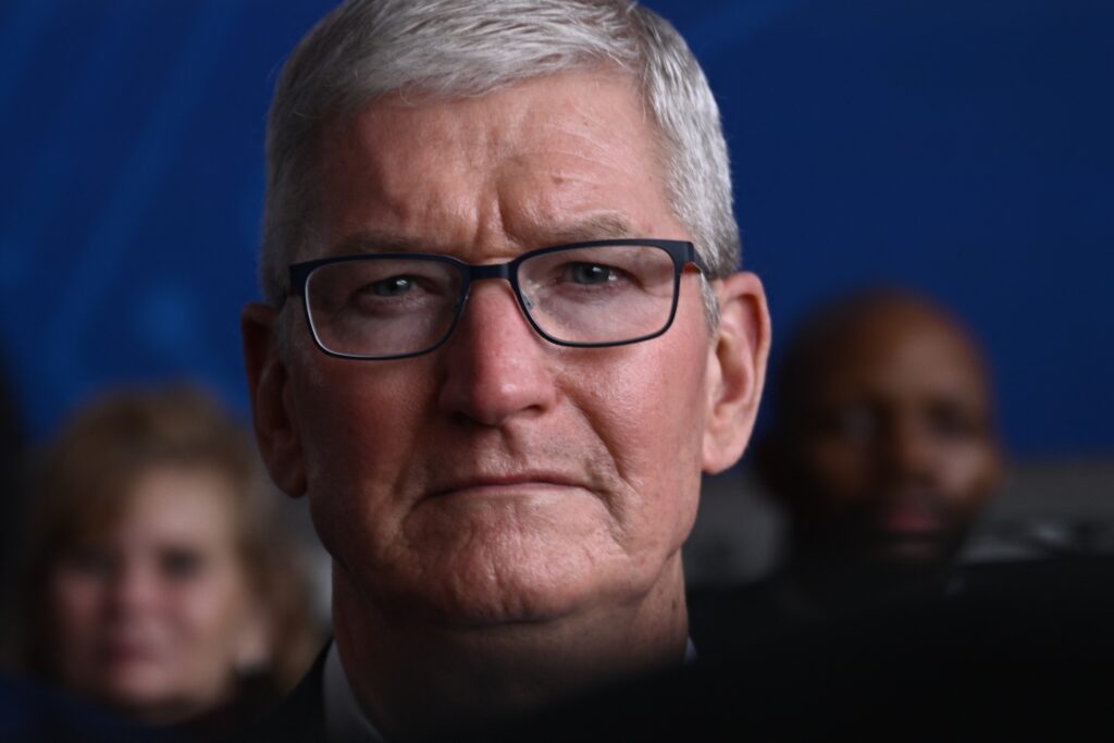 Slow iPhone sales make for an unusually ugly quarter for Apple—and shows that even tech’s superstar is reeling from the sluggish economy