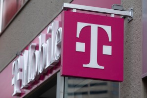 T-Mobile customers report outages across the U.S.